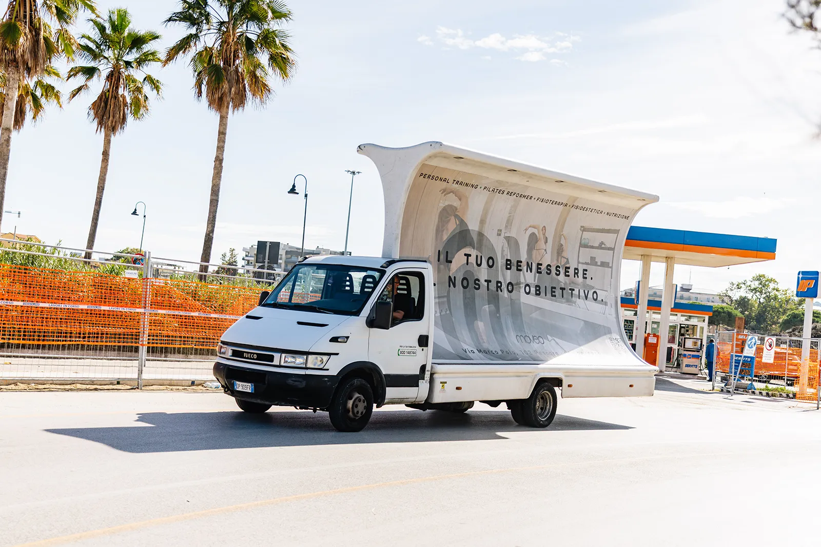 Camion Vela Pubblicitario - immagine 2