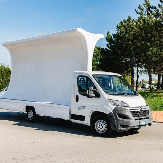 Camion Vela Pubblicitario
