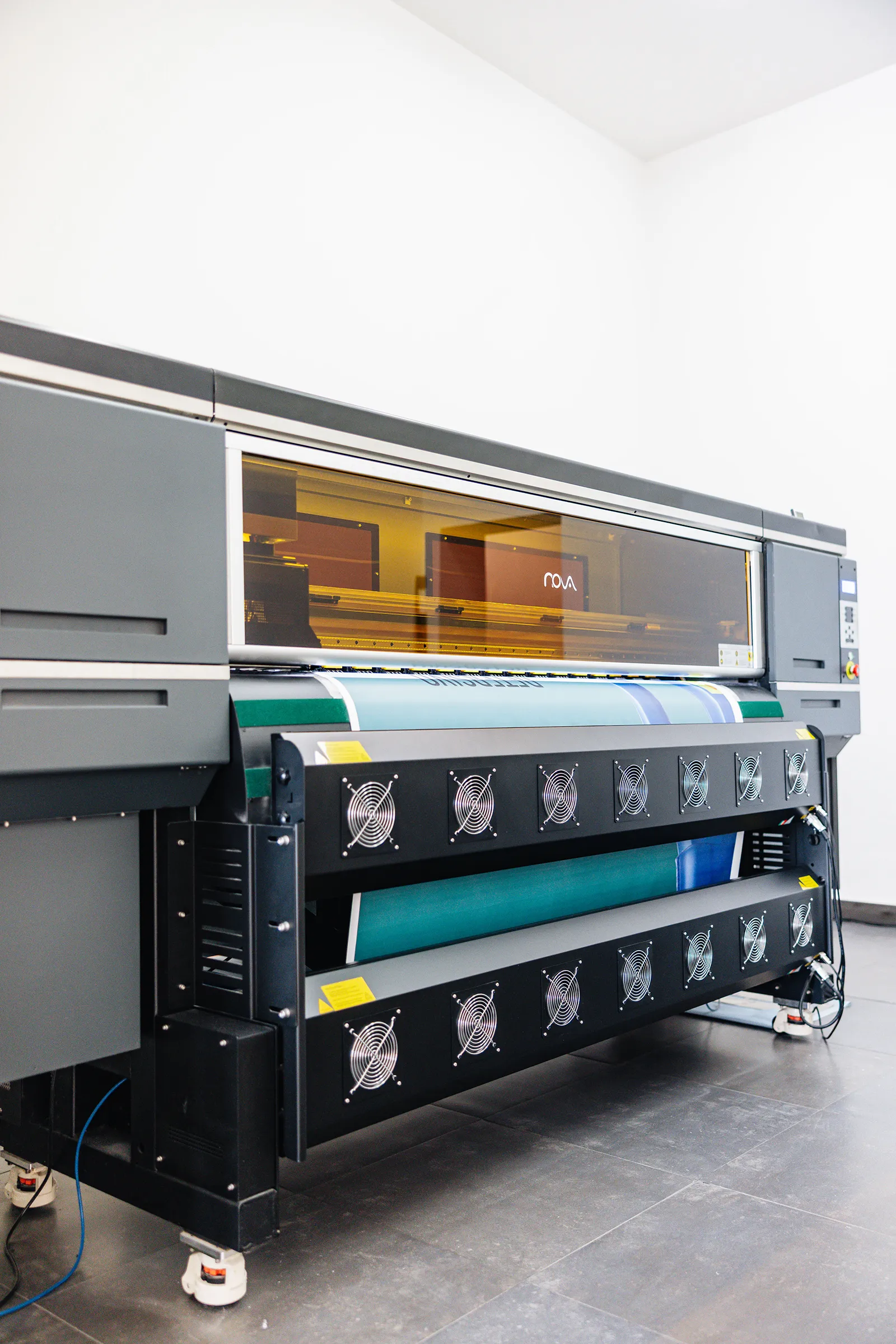 Servizio di Stampa Manifesti e Materiale Pubblicitario - immagine 2