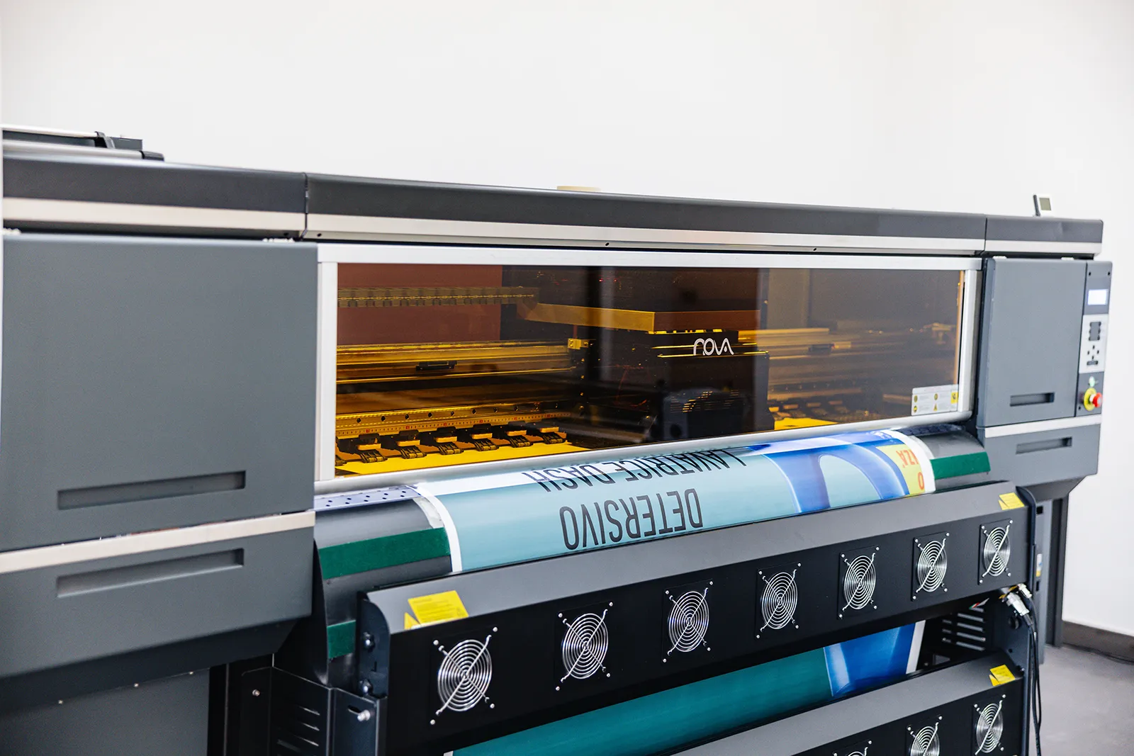 Servizio di Stampa Manifesti e Materiale Pubblicitario