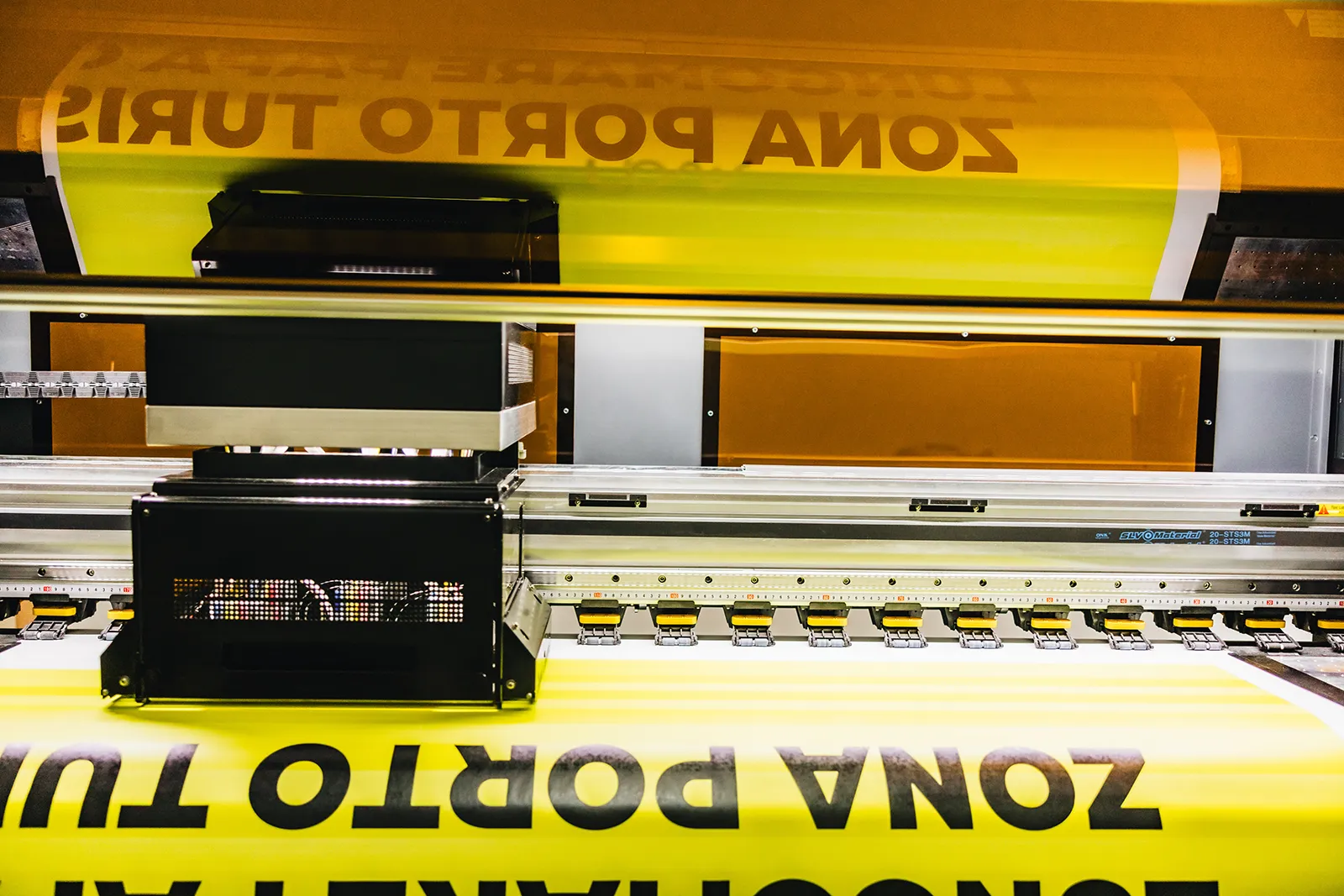 Servizio di Stampa Manifesti e Materiale Pubblicitario - immagine 3